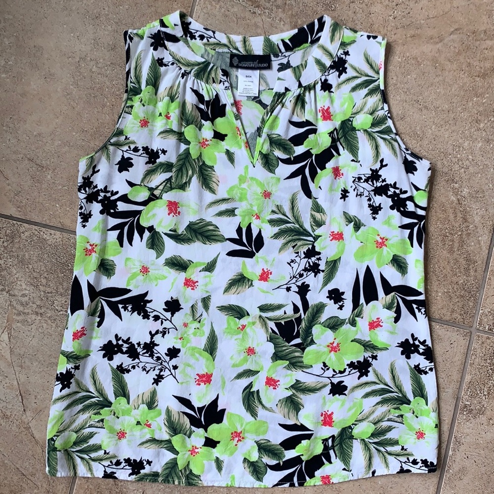 Tropical print sleeveless top